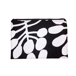 Pochette "Watiya (Arbres Sacrés du Désert)" de Mitjili Napurrula - Blanc sur Noir, 25x18cm