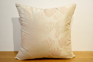 Cushion 'Kungnol (Clouds / Nuages)' by Elizabeth Kandabuma - Iridescent cream and pale pink, 40x40cm