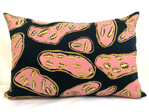 Cushion 'Narduk Kunred (My country/Mon pays)' by Helen Lanyinwanga - Black/Dark green, 40x60cm